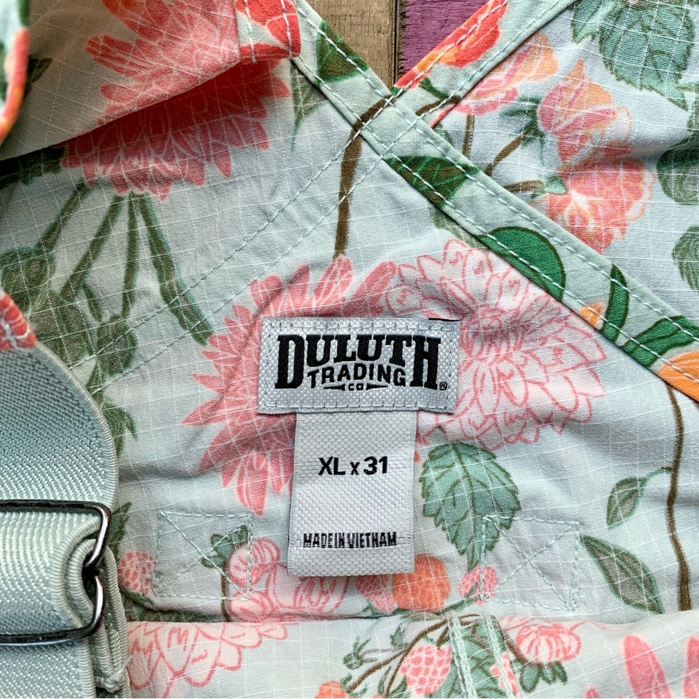 NWT Duluth XL x31L Heirloom Gardening Bib Overalls Mint Summer Dahlia Floral - Picture 4 of 10